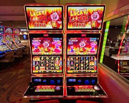 luckyplay ph app displayed on Philippine Android smartphone with GCash payment screen visible